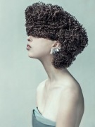 011-Lucie-Molnarova-kadernik-roku-2013-objev-roku-TONI-GUY