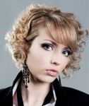 025-polodlouhe-stredne-dlouhe-vlasy-ucesy-strihy-2014