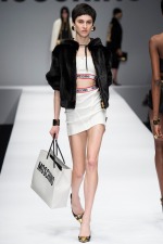 020-Moschino-ready-to-wear-rtw-fall-2014-Milan