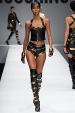 027-Moschino-ready-to-wear-rtw-fall-2014-Milan