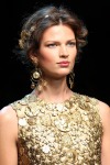 003-Dolce -x-Gabbana-ozdoby-do-vlasu-top-10-jarnich-ucesu-vlasy-strihy