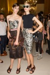 030-Stella McCartney-pesinka-na-stranu-top-10-jarnich-ucesu-vlasy-strihy