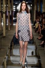 012-kvetinova-moda-flower-fashion-christopher-kane-rtw-london-spring-2014