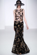 030-kvetinova-moda-flower-fashion-john-rocha-rtw-london-spring-2014