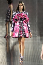 046-kvetinova-moda-flower-fashion-mary-katrantzou-rtw-london-spring-2014
