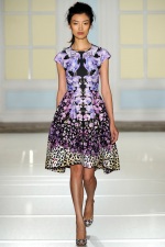 059-kvetinova-moda-flower-fashion-temperley-london-rtw-london-spring-2014