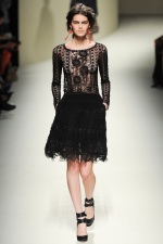 063-kvetinova-moda-flower-fashion-alberta-ferretti-rtw-milan-spring-2014