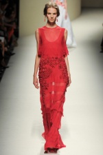088-kvetinova-moda-flower-fashion-alberta-ferretti-rtw-milan-spring-2014
