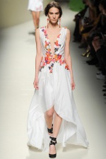 089-kvetinova-moda-flower-fashion-alberta-ferretti-rtw-milan-spring-2014