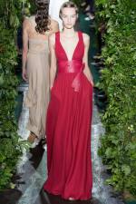 052-vecerni-saty--gowns--vecerni-saty--gowns-valentino--haute-couture-fall-2014