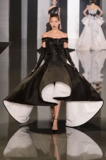 077-vecerni-saty--gowns--vecerni-saty--gowns-ralph-x-russo--haute-couture-fall-2014