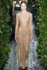 093-vecerni-saty--gowns--vecerni-saty--gowns-valentino--haute-couture-fall-2014