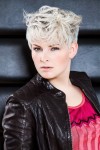 030-platinova-blond--vlasy-ucesy-strihy