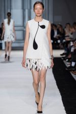 006-giambattista-valli--ready-to-wear-rtw--jaro-leto-spring-2015--paris