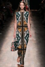 015-valentino--ready-to-wear-rtw--jaro-leto-spring-2015--paris