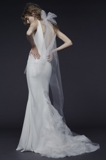 006-vera-wang-wedding-svatba-svadba-saty-fall-2015