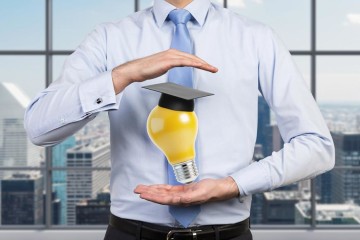 Rozšiřte si své znalosti! Studujte MBA. Budete překvapeni, v kolika oblastech se vám díky novým informacím doslova „rozsvítí“!