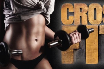 CrossFit v podstatě není sport v pravém slova smyslu. Je to funkční tréning chytře kombinovaných různých typů cvičení, který vede k dokonalé postavě.