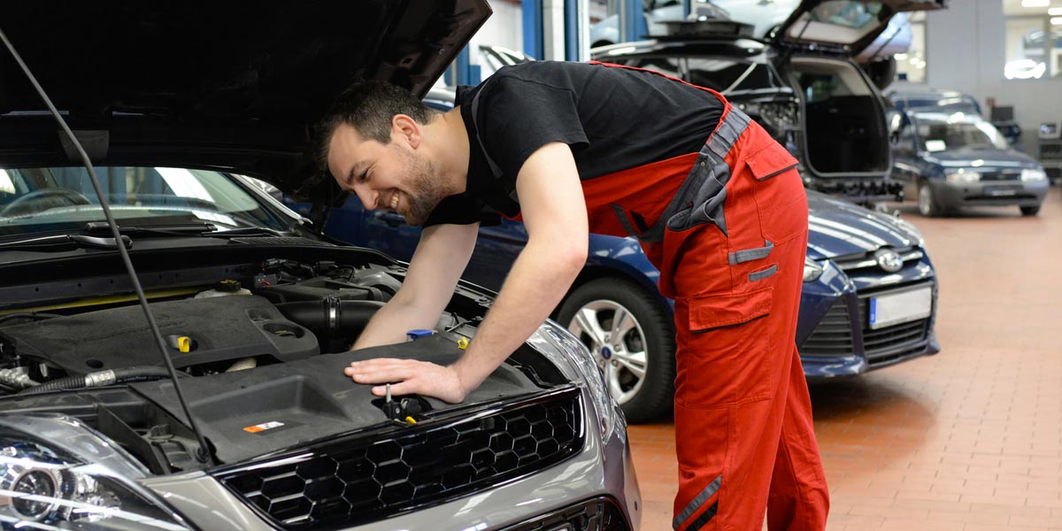 Hledáte kvalitní autoservis? Servis KODECAR se zaměřuje na značky Mazda, Mitsubishi, Citroën, Mercedes a Brabus. Najdete jej v Ostravě, Opavě a Hradci Králové.