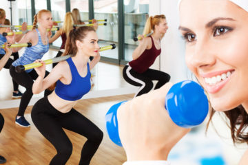 Začněte cvičit už nyní na podzim! Detoxikace, nastartování metabolismus i cvičení vaše tělo připraví na Vánoce i sychravé počasí.