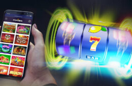 Do virtuálního světa hazardu je možné se přenést nejen pomocí počítače, ale také prostřednictvím mobilních zařízení.